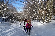 46 Bella neve sul  sentiero 571 per 'I Canti'  